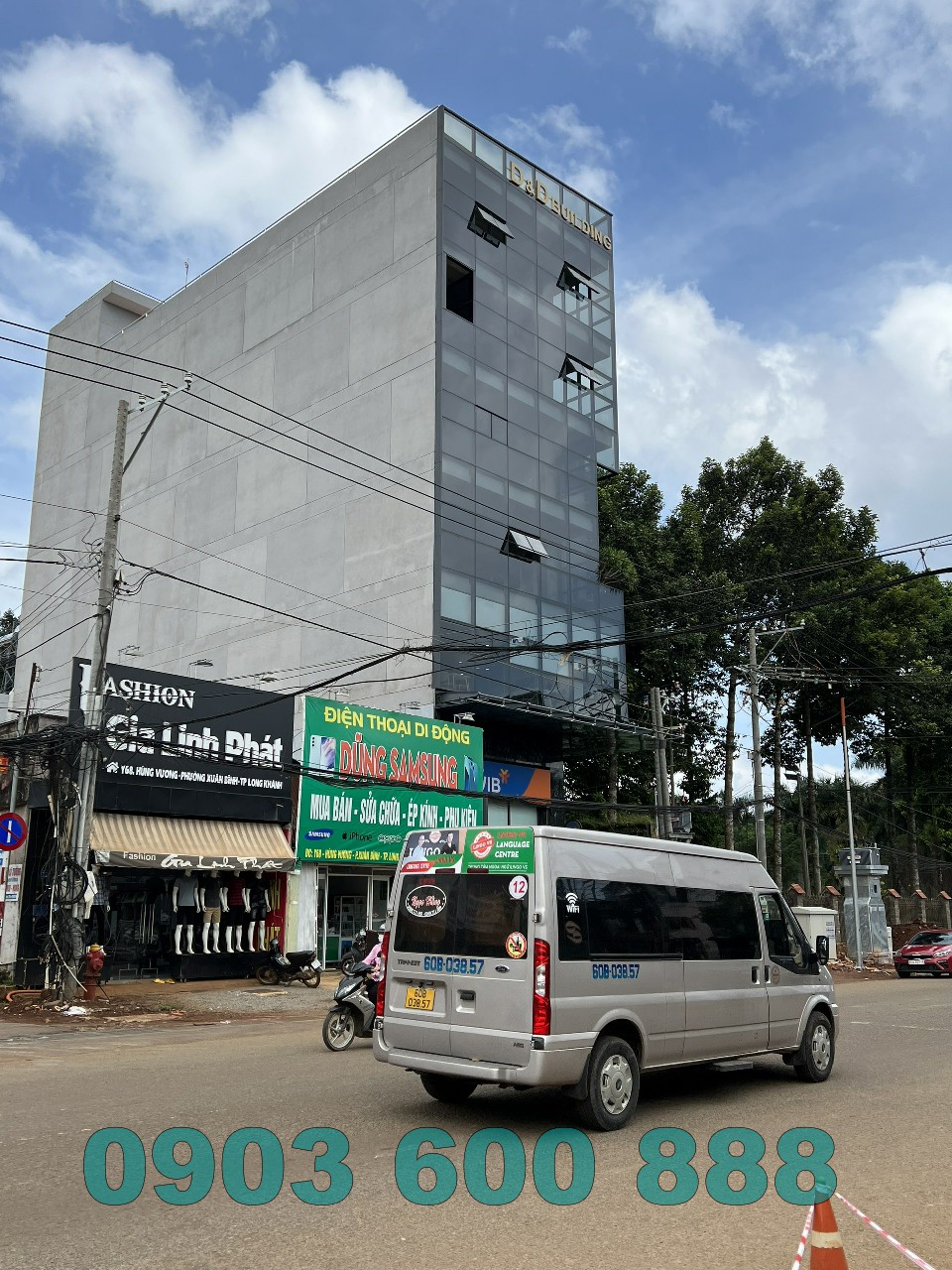 bán tòa nhà mặt tiền đường hùng vương tp Long Khánh