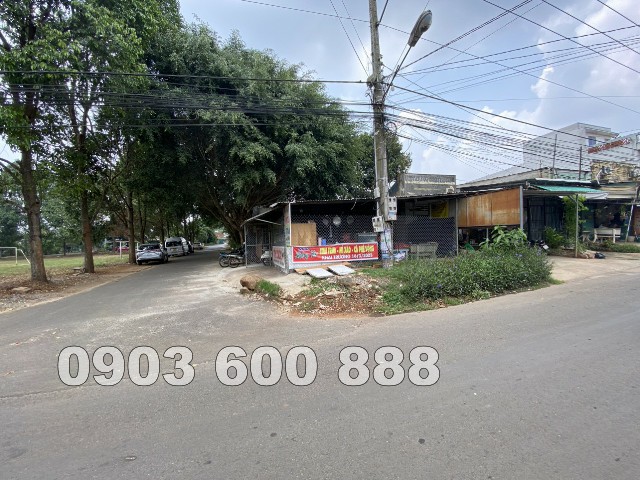 Bán Lô Đất 2 Mặt Tiền Đường Trung Tâm Thị Trấn Dầu 